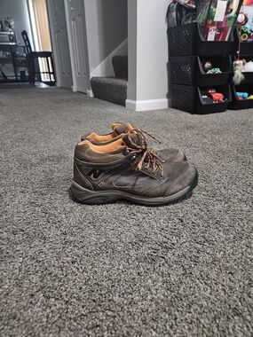 New Balance MW1569BO Gore-Tex Hiking Boots Men's Size 11 2E Wide Brown Waterproo